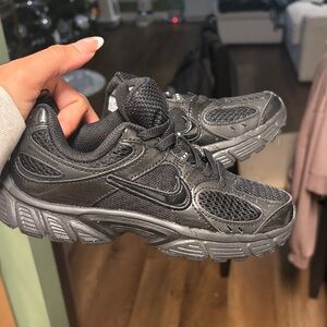 Nike Sneakers V5 RNR Black